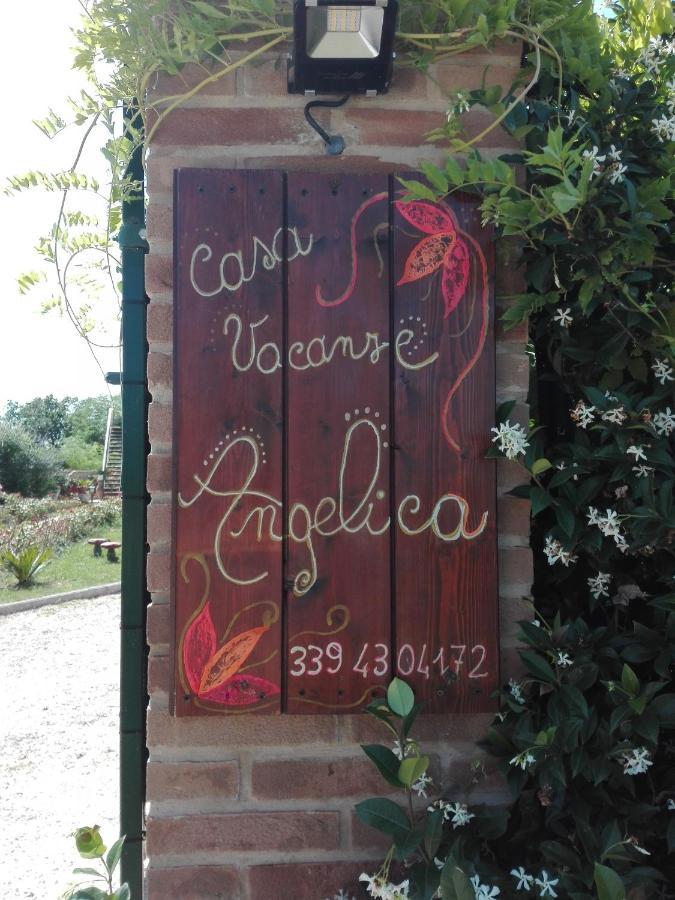 Casa Vacanze Angelica Ostra Vetere Bagian luar foto