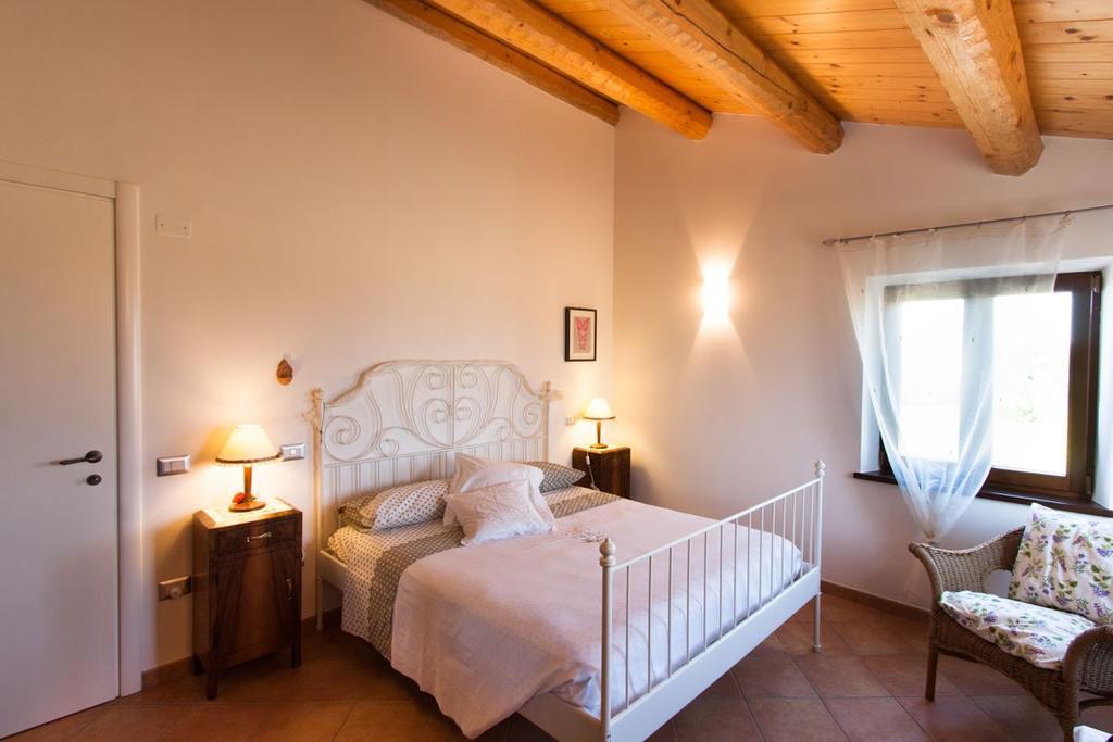 Casa Vacanze Angelica Ostra Vetere Bagian luar foto